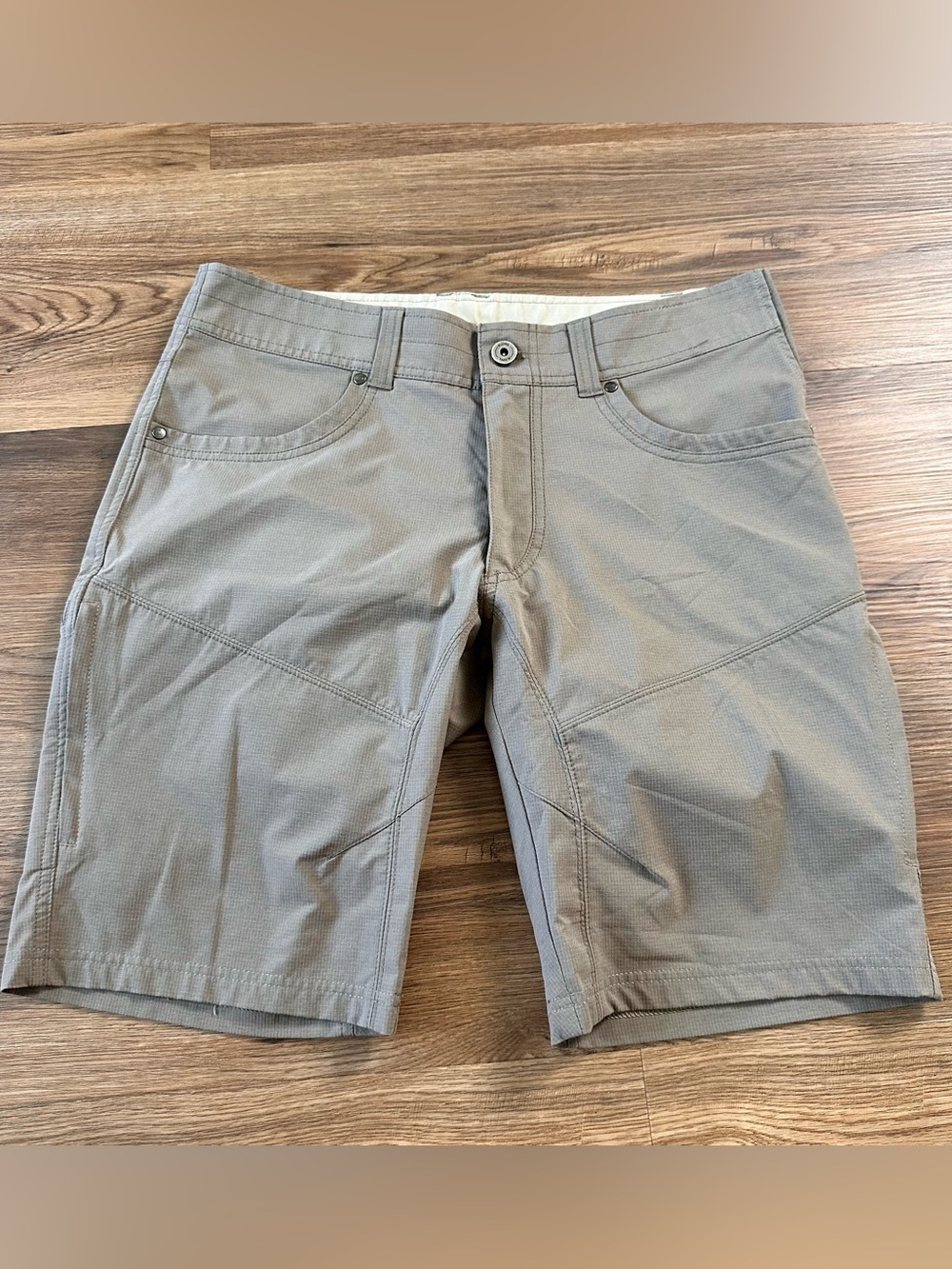 KUHL SILENCR KARGO Mens 34 Ripstop Outdoor Hiking Trail Pocket Shorts Brown EUC